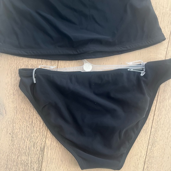 2 Piece Black Swimwear - new - Picture 7 of 7